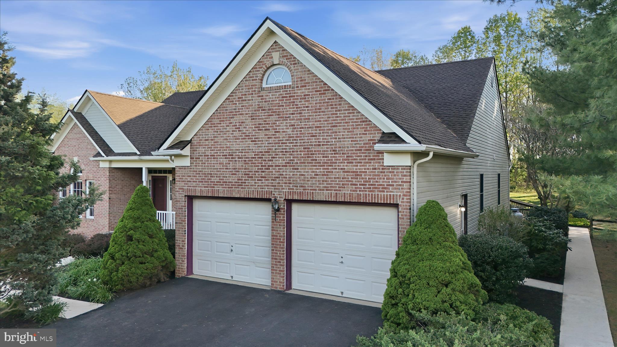 20370 Splendor View Terrace Hagerstown, MD 21740 - Photo 2 of 45