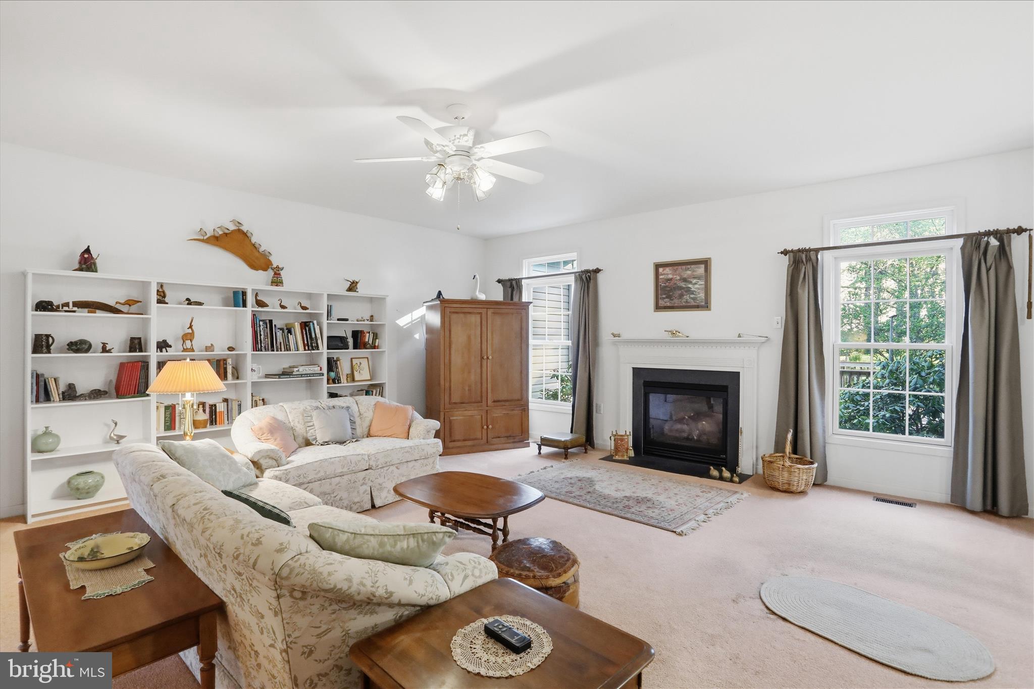 20370 Splendor View Terrace Hagerstown, MD 21740 - Photo 7 of 45