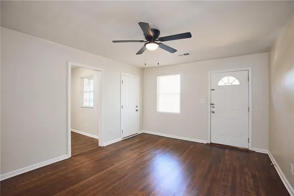 $1,395 | 150 Hedges Street Southeast, Marietta, GA 30008
