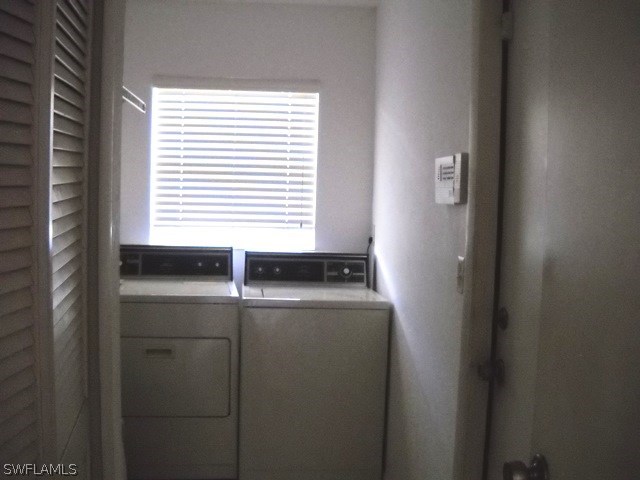 225 Danby Road Lehigh Acres, FL 33936 - Photo 18 of 20 a bathroom with a window