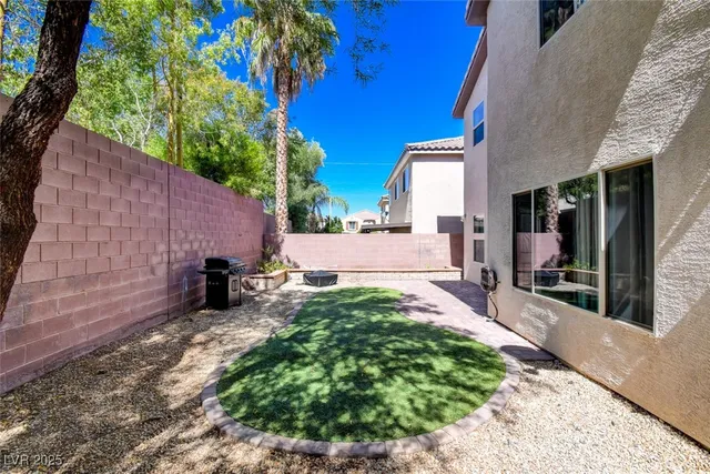 $2,400 | 2613 Romarin Terrace, Henderson, NV 89044