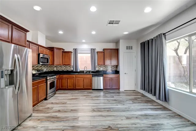 $2,400 | 2613 Romarin Terrace, Henderson, NV 89044