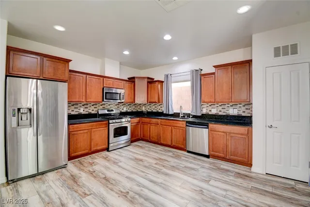 $2,400 | 2613 Romarin Terrace, Henderson, NV 89044