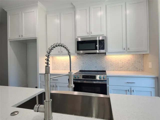 $349,500 | 507 Northeast 5th Avenue, Durant, OK 74701