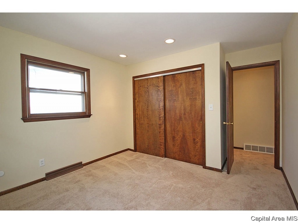 85 Bellerive Road Springfield, IL 62704 - Photo 24 of 29