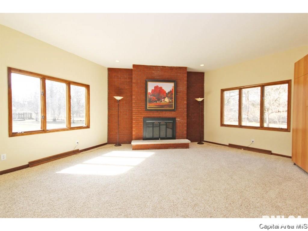 85 Bellerive Road Springfield, IL 62704 - Photo 3 of 29