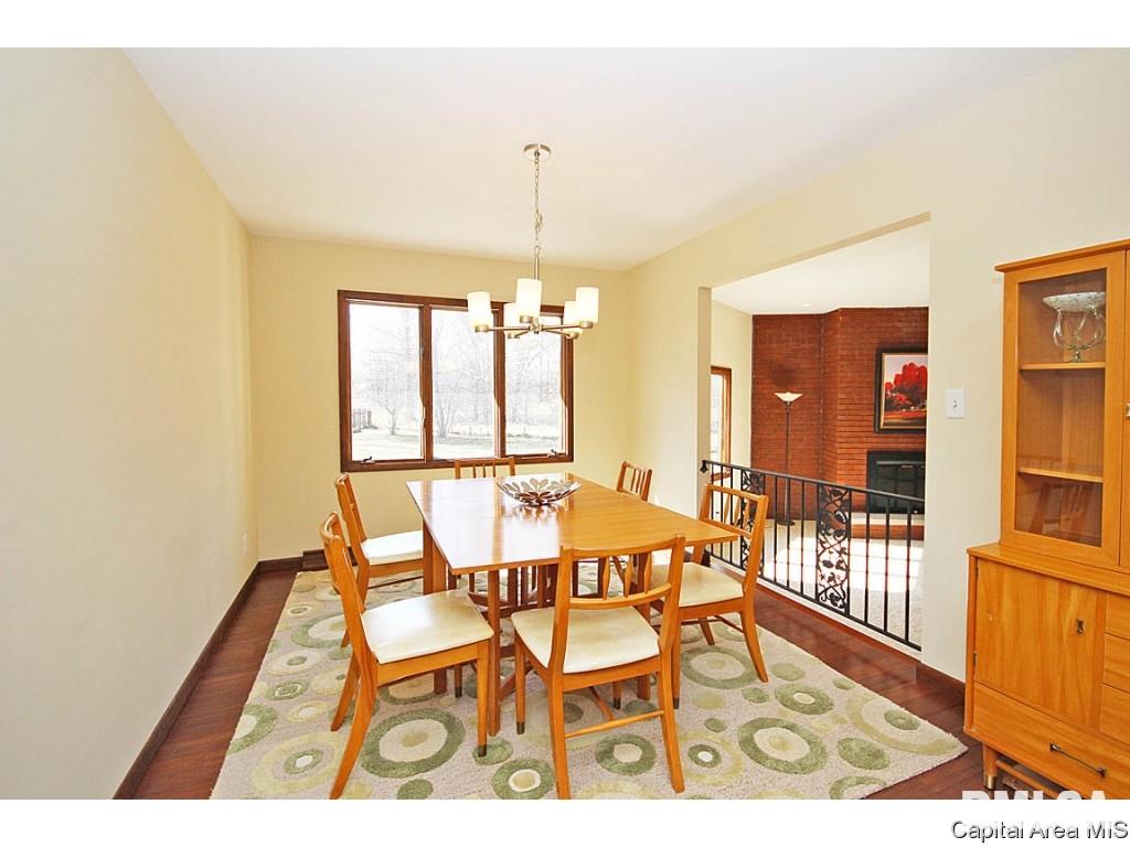 85 Bellerive Road Springfield, IL 62704 - Photo 7 of 29