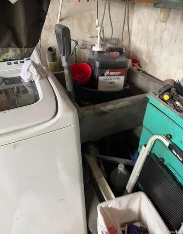 $800,000 | 32 Nearwater Avenue, Massapequa, NY 11758