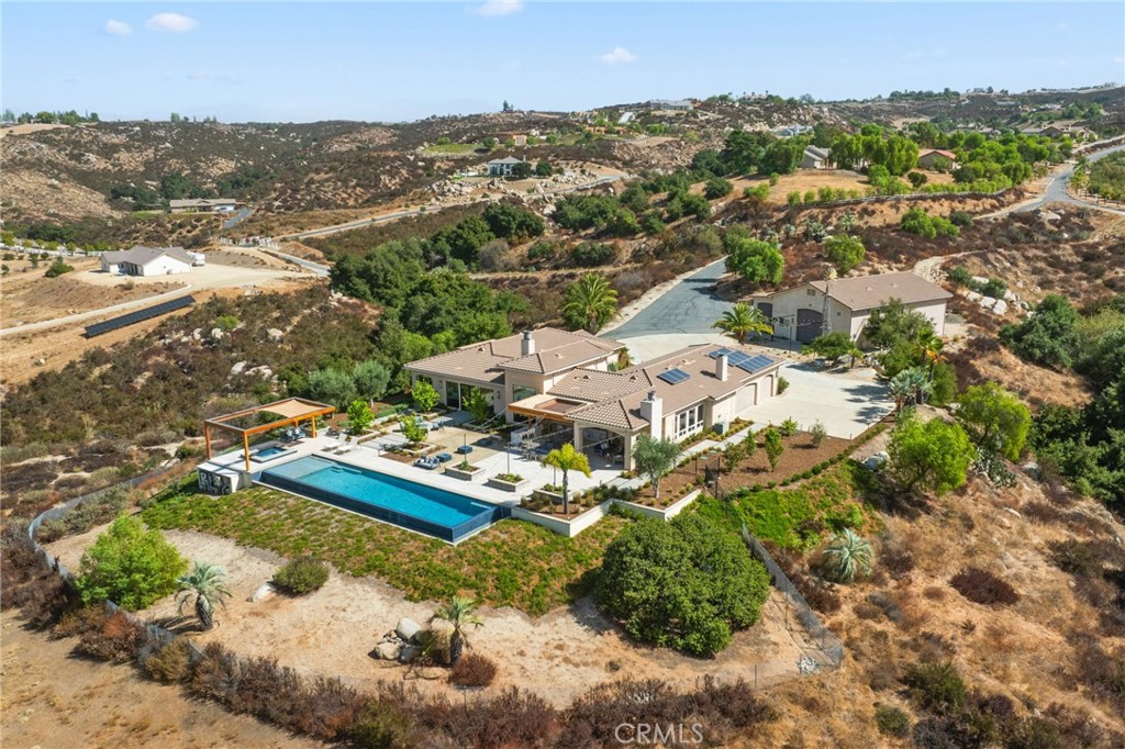 39893 Calle Breve Temecula, CA 92592 - Photo 1 of 70