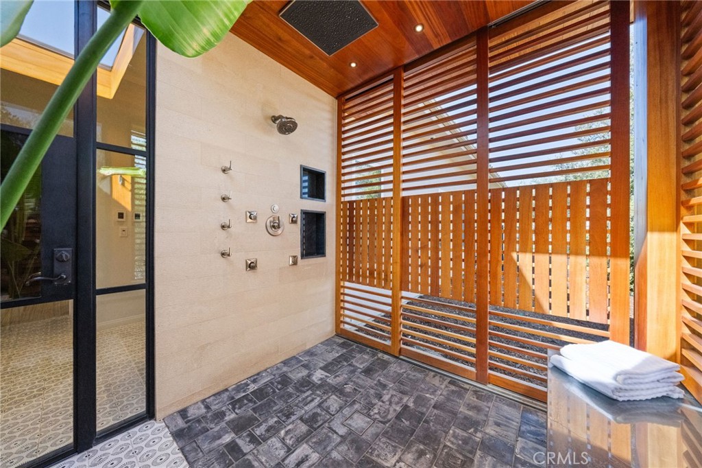 39893 Calle Breve Temecula, CA 92592 - Photo 33 of 70