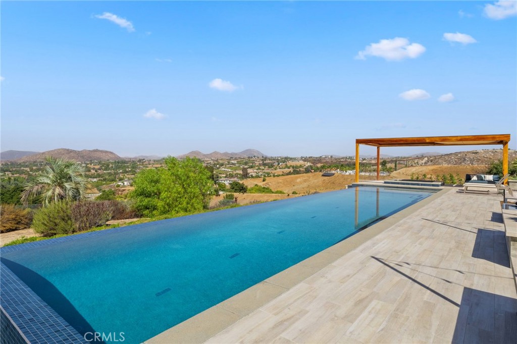 39893 Calle Breve Temecula, CA 92592 - Photo 46 of 70