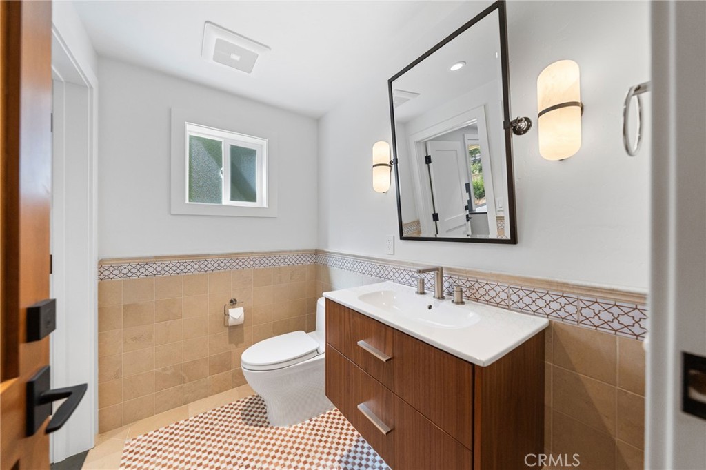 39893 Calle Breve Temecula, CA 92592 - Photo 64 of 70