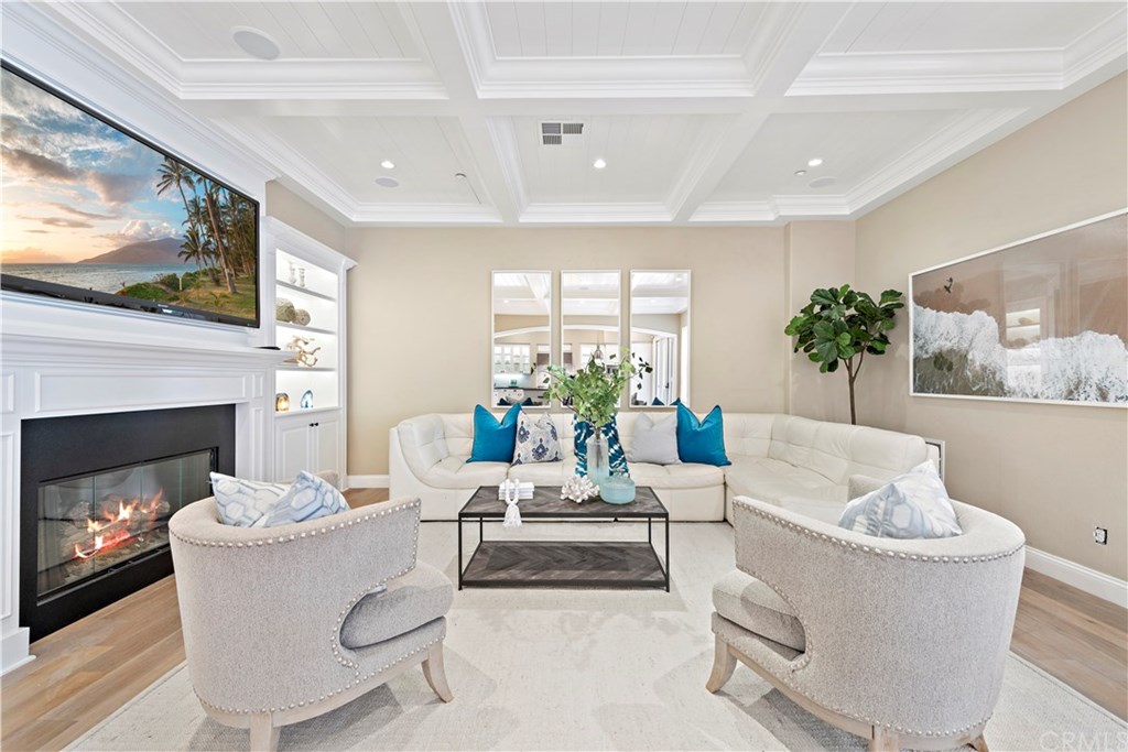 21262 Elda Circle Huntington Beach, CA 92648 - Photo 14 of 38