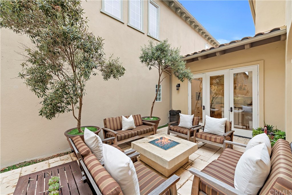 21262 Elda Circle Huntington Beach, CA 92648 - Photo 18 of 38