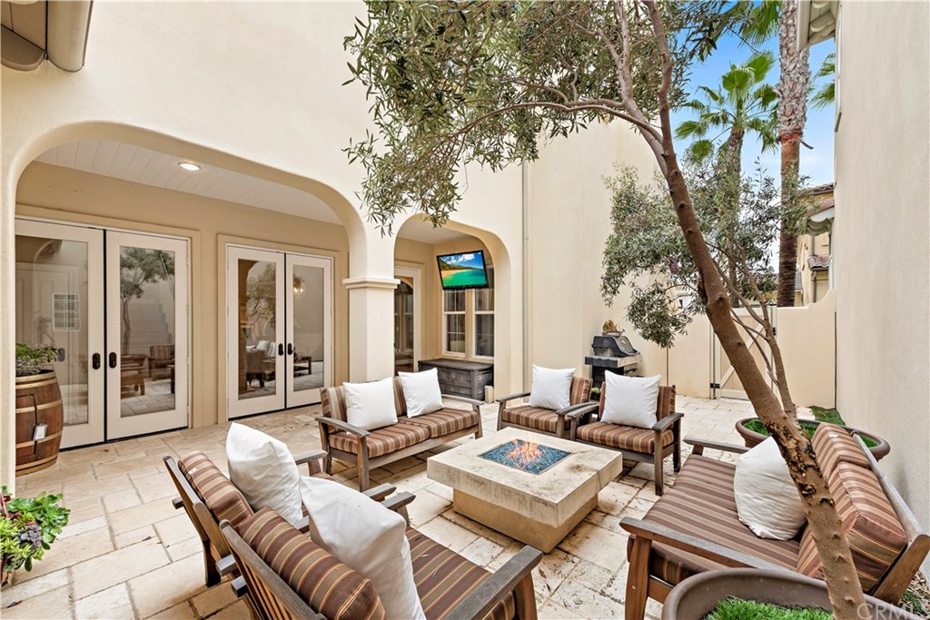 21262 Elda Circle Huntington Beach, CA 92648 - Photo 19 of 38