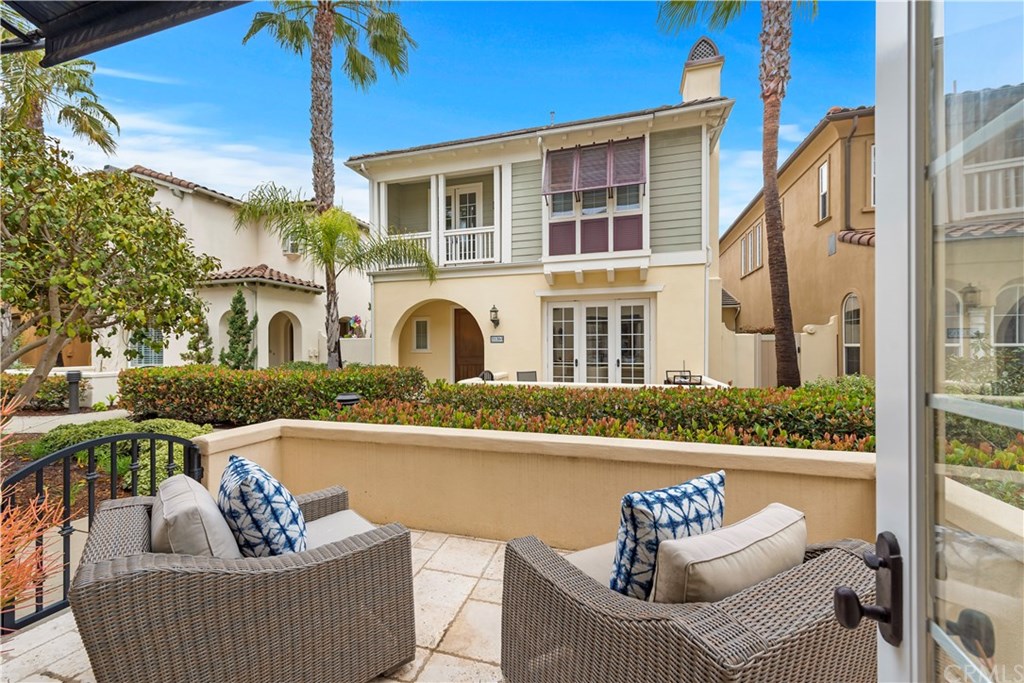 21262 Elda Circle Huntington Beach, CA 92648 - Photo 3 of 38