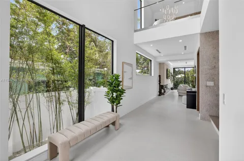 $2,499,000 | 604 Southwest 7th Street, Fort Lauderdale, FL 33315