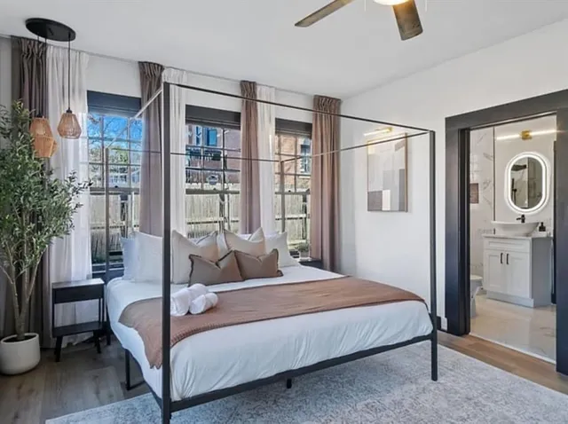 $2,999 | 4717 Gaston Avenue, Unit 19B, Dallas, TX 75246