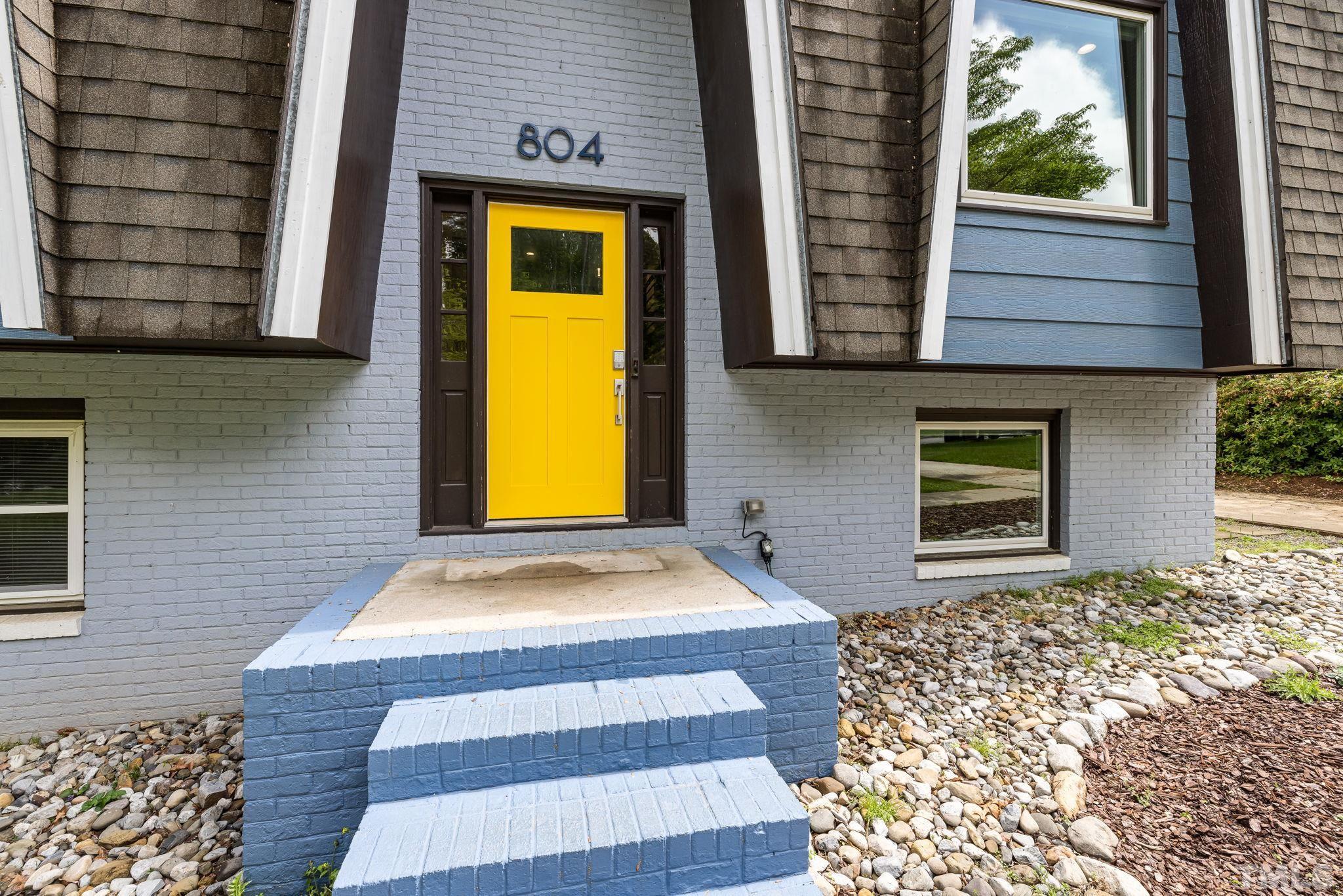 804 Belhaven Road Cary, NC 27513 - Photo 4 of 30 Gallery Image 4