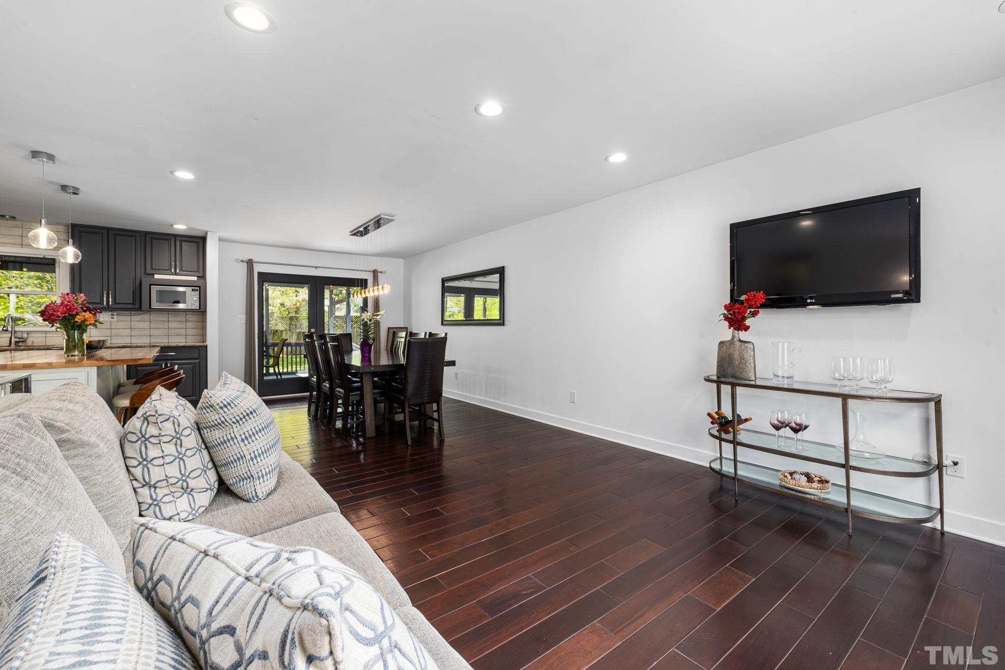 804 Belhaven Road Cary, NC 27513 - Photo 6 of 30 Gallery Image 6