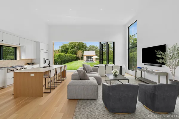 $165,000 | 33 Cooper Lane, East Hampton, NY 11937