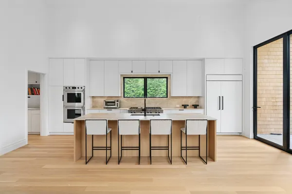 $165,000 | 33 Cooper Lane, East Hampton, NY 11937