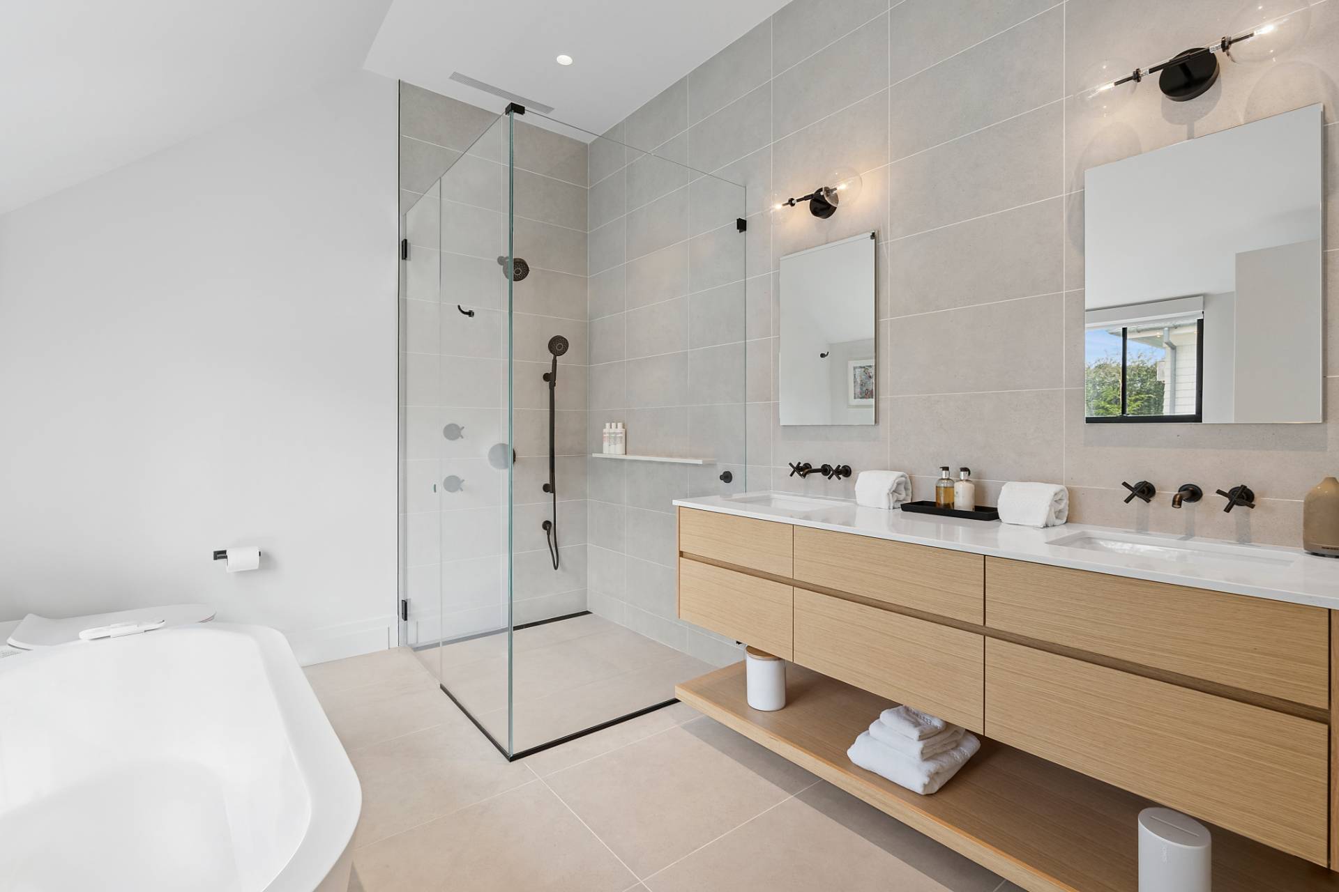 33 Cooper Lane East Hampton, NY 11937 - Photo 8 of 21