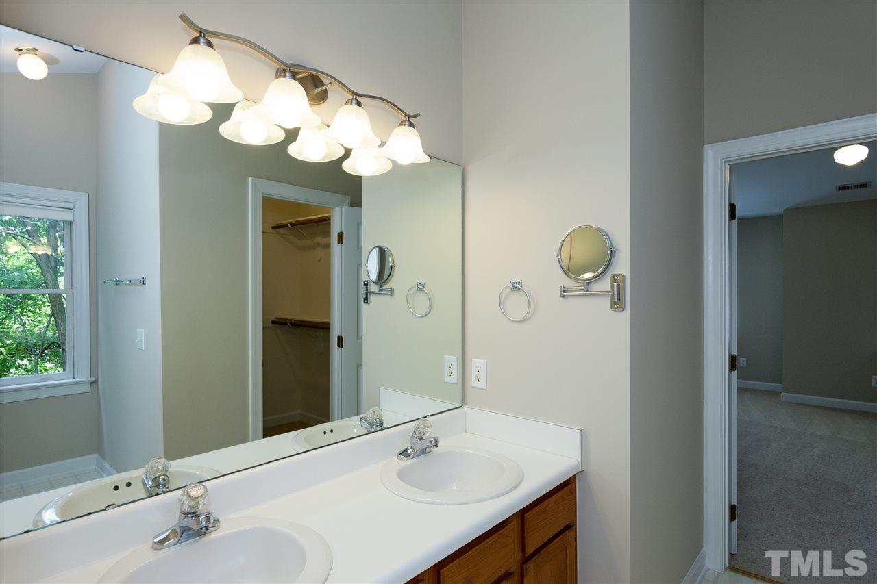 4105 Highbrook Trail Raleigh, NC 27616 - Photo 13 of 20