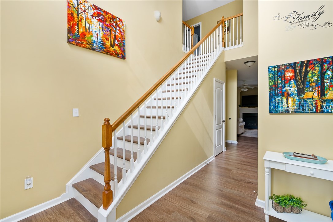 137 Herd Park Court Anderson, SC 29621 - Photo 2 of 33