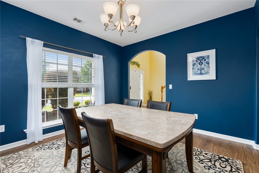 137 Herd Park Court Anderson, SC 29621 - Photo 3 of 33