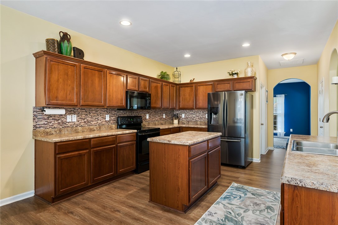 137 Herd Park Court Anderson, SC 29621 - Photo 5 of 33