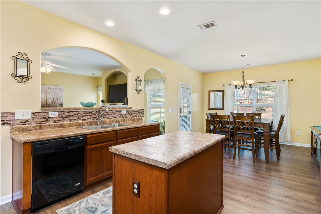 137 Herd Park Court Anderson, SC 29621 - Photo 7 of 33