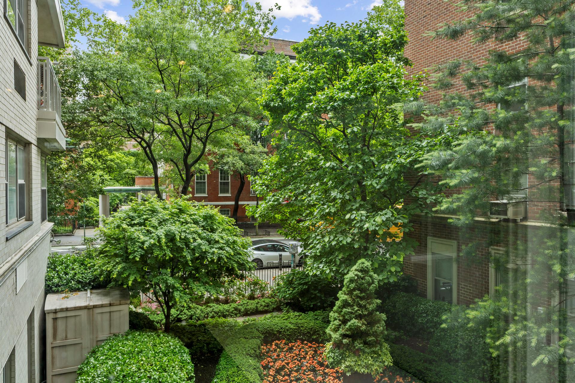 2 5th Avenue, Unit 2E Manhattan, NY 10011 - Photo 4 of 13