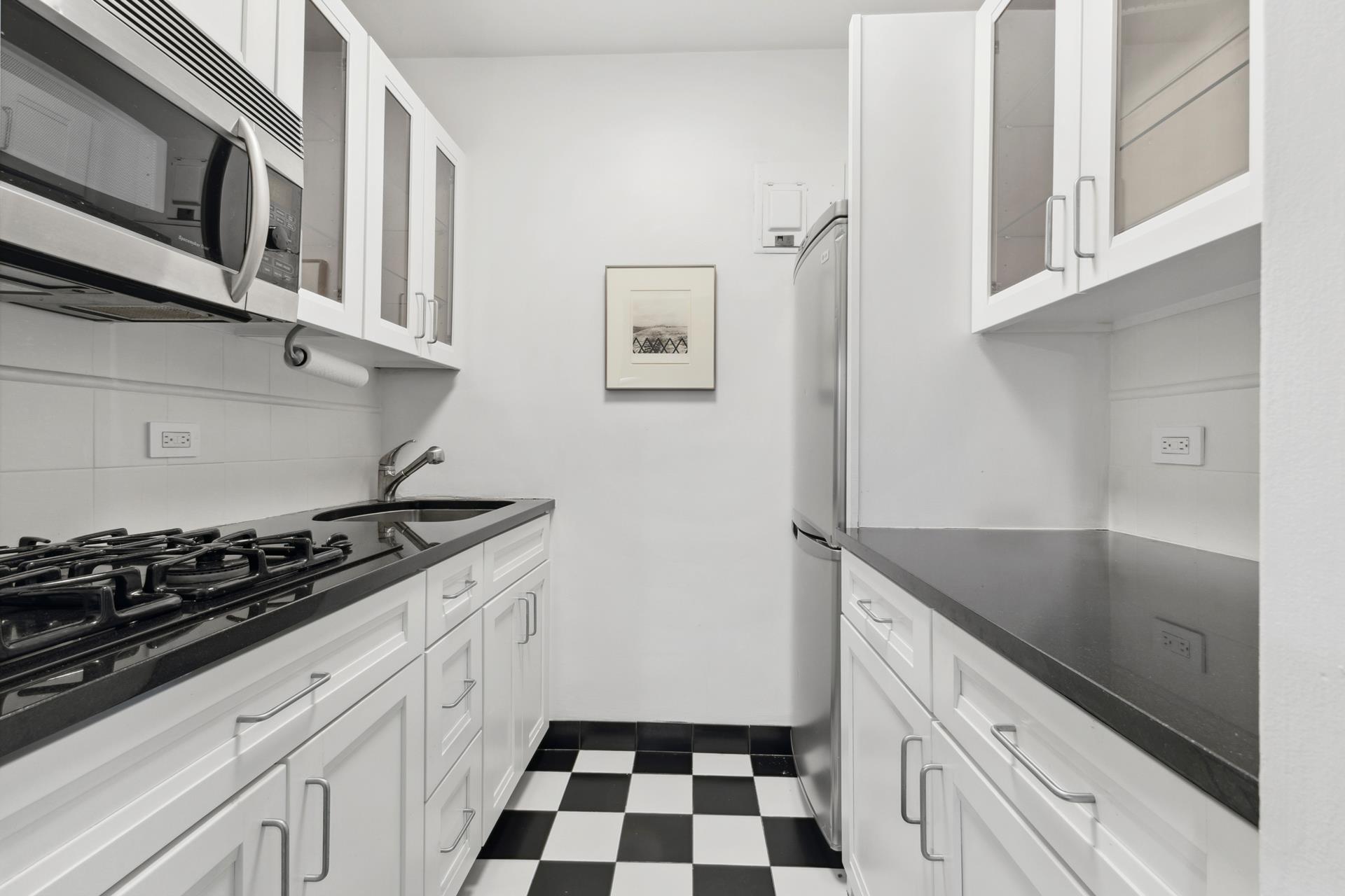 2 5th Avenue, Unit 2E Manhattan, NY 10011 - Photo 9 of 13