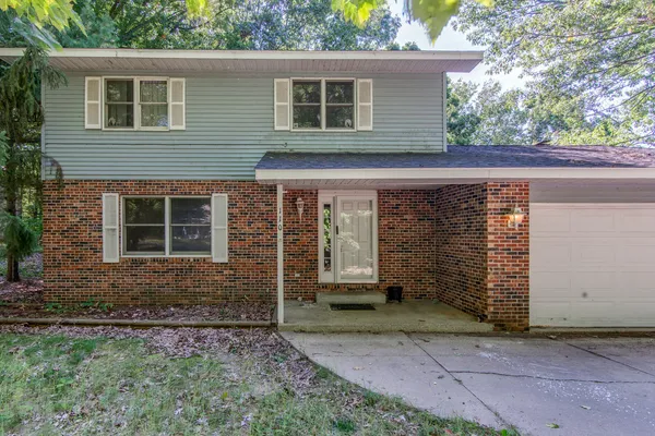 $219,900 | 110 Carpenter Boulevard, Roscommon, MI 48653