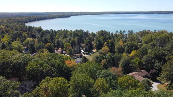 $219,900 | 110 Carpenter Boulevard, Roscommon, MI 48653