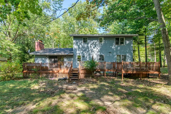 $219,900 | 110 Carpenter Boulevard, Roscommon, MI 48653