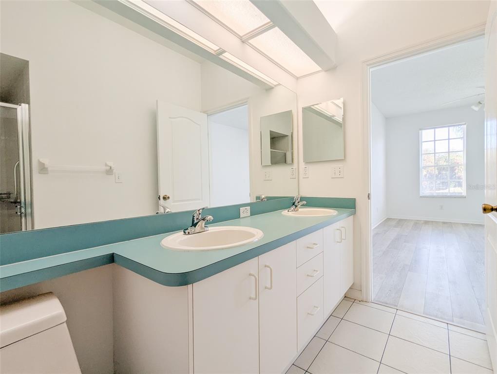 208 Hemingway Drive Oldsmar, FL 34677 - Photo 16 of 35