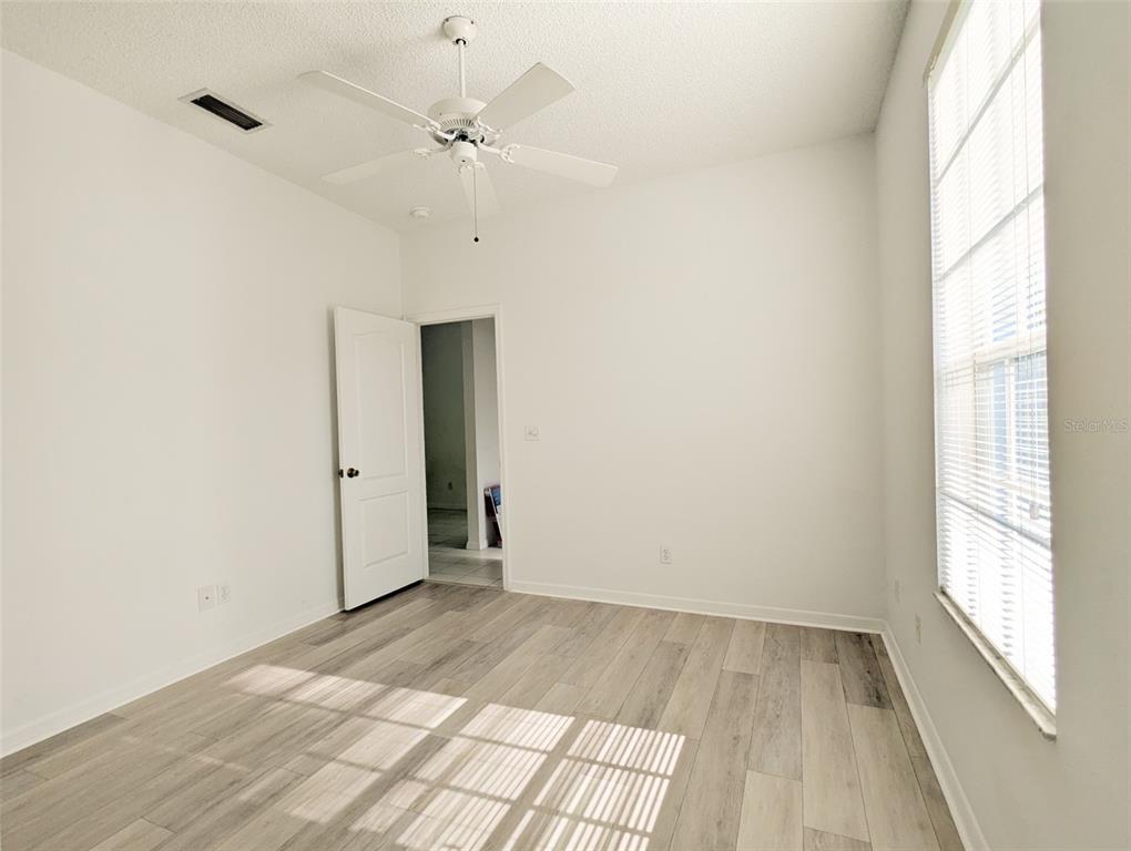 208 Hemingway Drive Oldsmar, FL 34677 - Photo 21 of 35