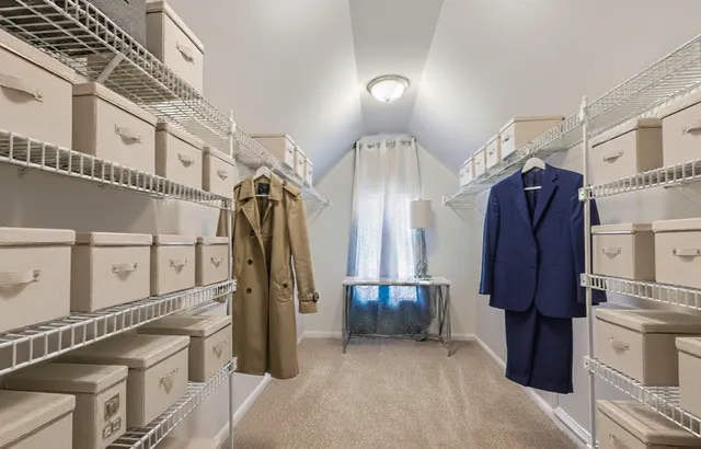 $5,500 | 142 North Dixon Drive, Batavia, IL 60510