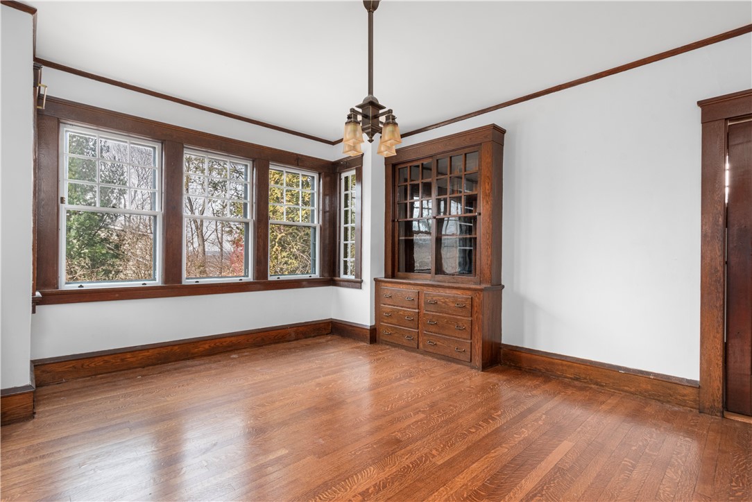 37 Dexterdale Road Providence, RI 02906 - Photo 17 of 43