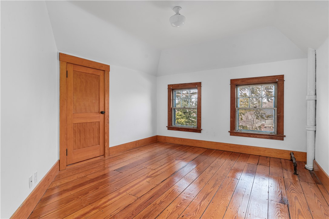 37 Dexterdale Road Providence, RI 02906 - Photo 38 of 43