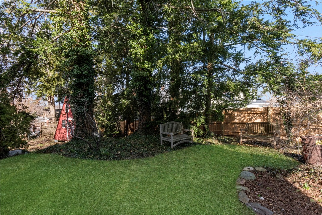 37 Dexterdale Road Providence, RI 02906 - Photo 40 of 43