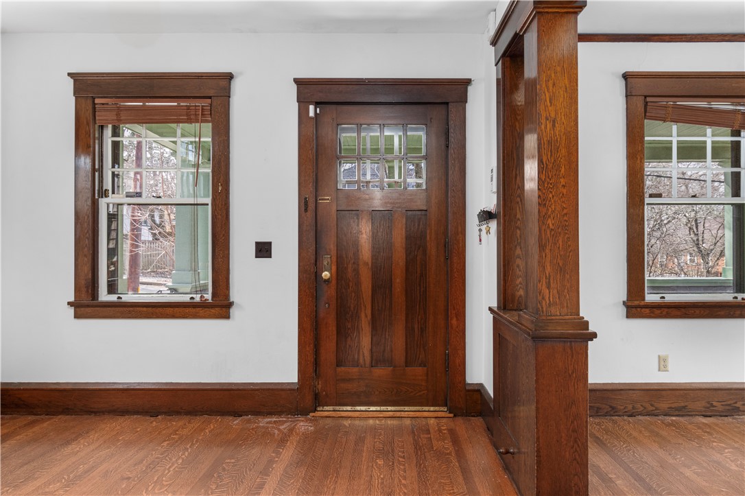 37 Dexterdale Road Providence, RI 02906 - Photo 4 of 43