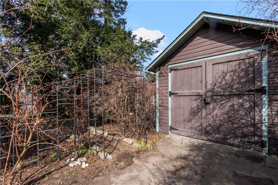 37 Dexterdale Road Providence, RI 02906 - Photo 41 of 43