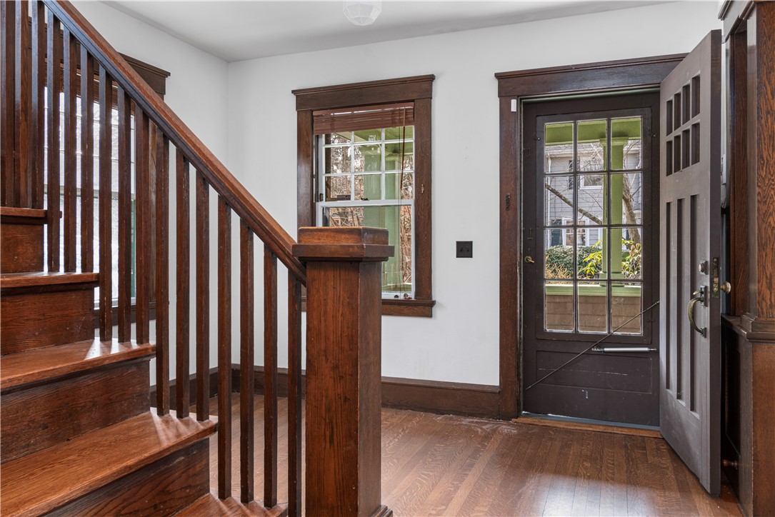 37 Dexterdale Road Providence, RI 02906 - Photo 5 of 43