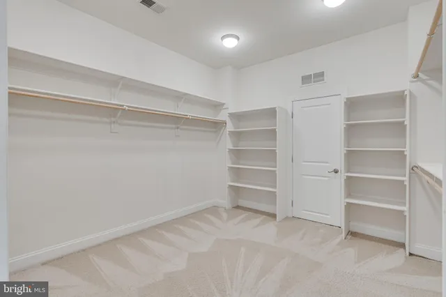 $1,750,000 | 10002 Courthouse Road, Vienna, VA 22181