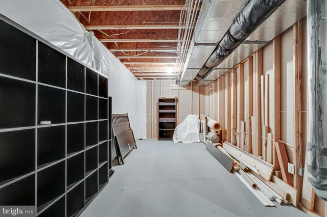 $1,750,000 | 10002 Courthouse Road, Vienna, VA 22181