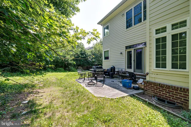 $1,750,000 | 10002 Courthouse Road, Vienna, VA 22181