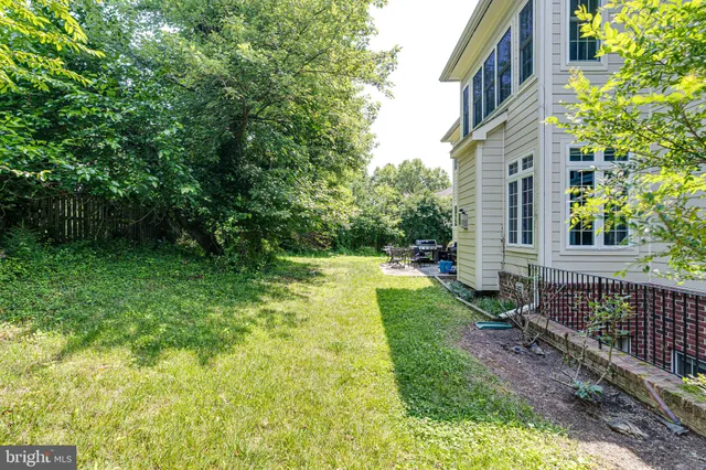 $1,750,000 | 10002 Courthouse Road, Vienna, VA 22181